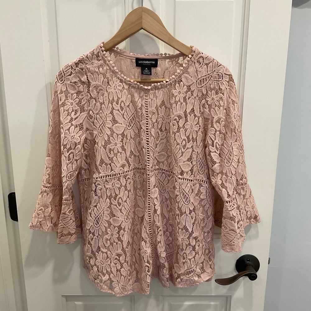 Liz Claiborne Women’s Lace Top Size Medium
